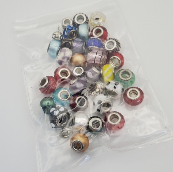 Glass Bead Charms Lot Pandora Style Charms Bundle Boho Floral Silvertone *READ* - Picture 5 of 5